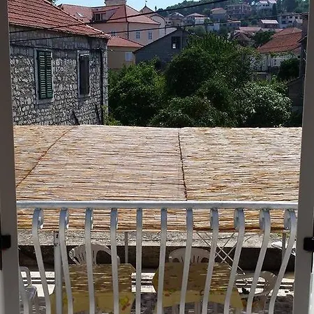 Studio Jelsa 11319b * Jelsa (Hvar)