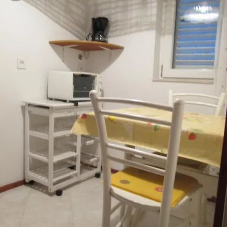 Studio Jelsa 11319b * Jelsa (Hvar)